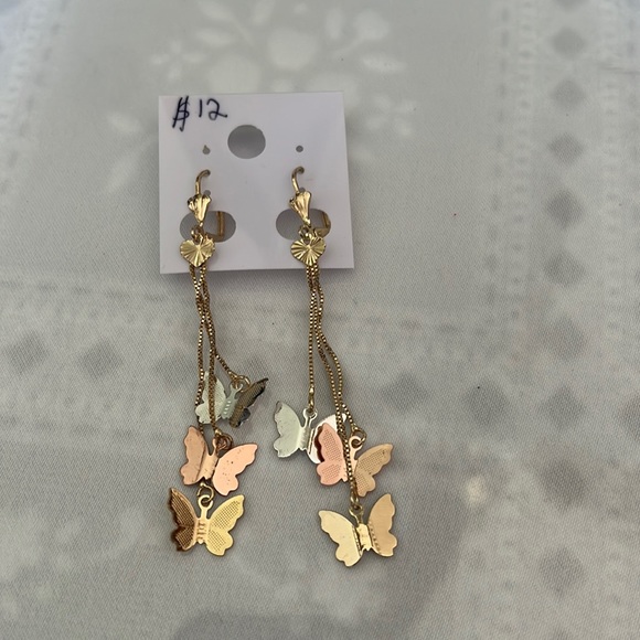 Butterfly dangly earrings - Picture 1 of 2